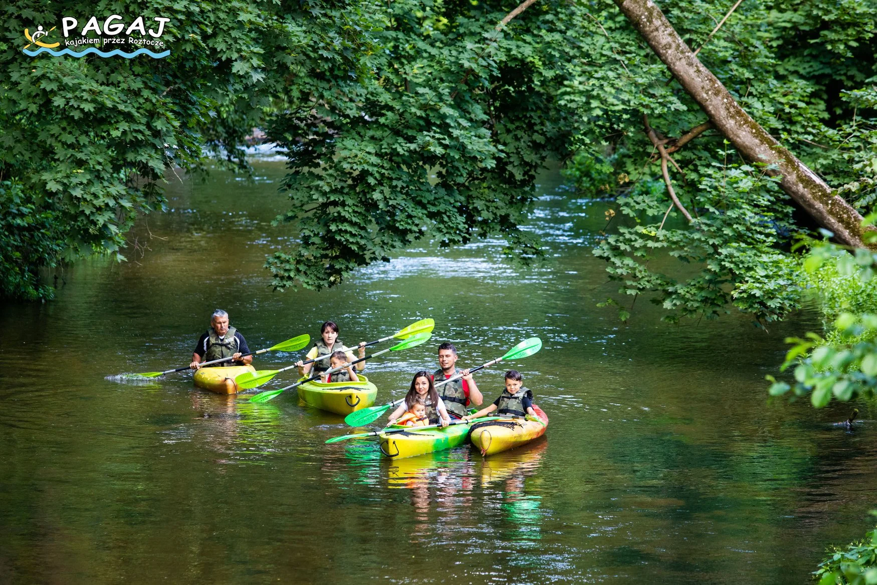 Grafika na stronę główną Spływy Kajakowe Pagaj Zwierzyniec rzeką Wieprz